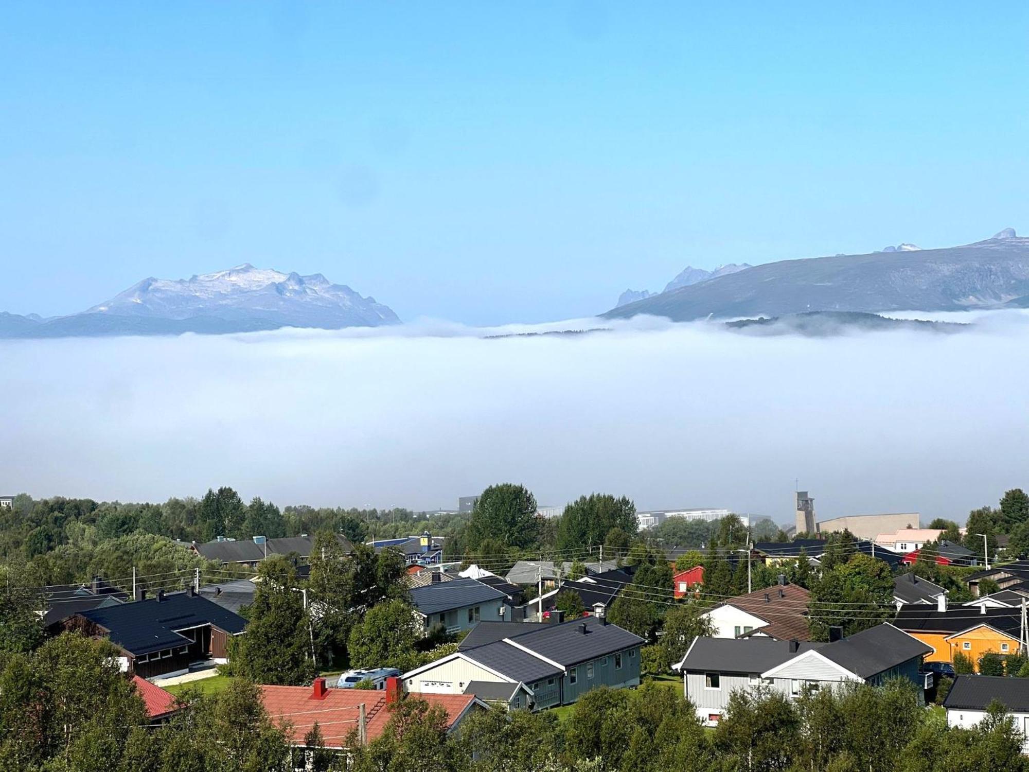 Arctic Inn, Cozy Single Bed Private Room In A Shared Apartment With Stunning Tromso Views Eksteriør bilde